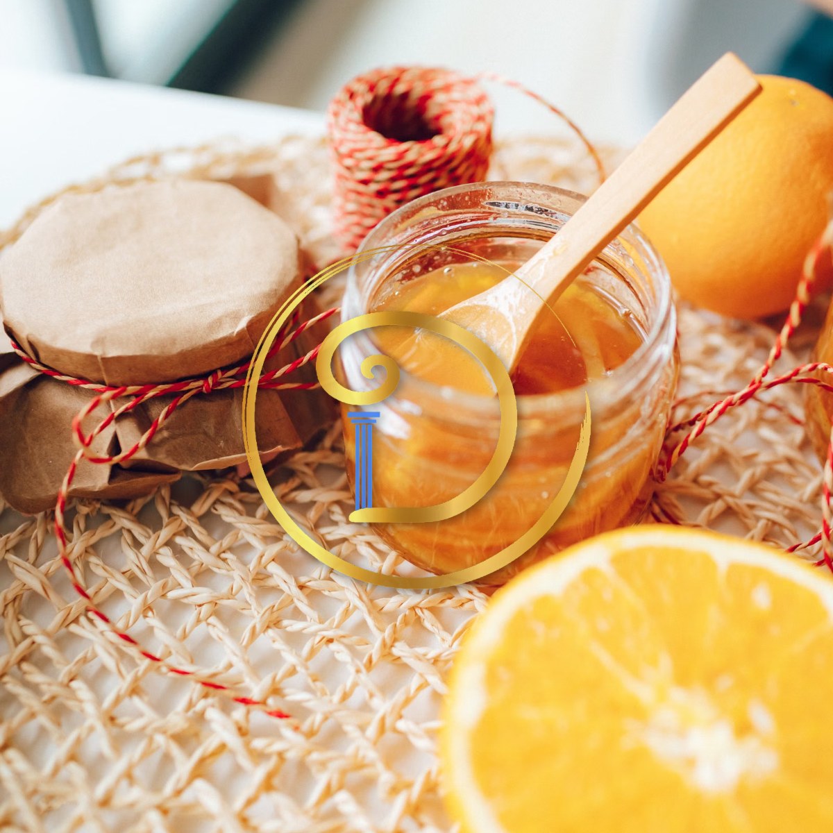 Griechischer Orangenblütenhonig im Glas mit Orange – Dimitra